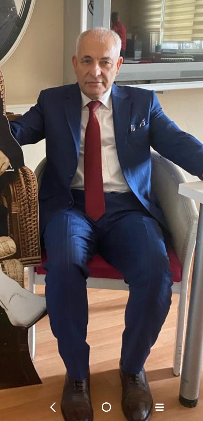 Saks mavi takım elbise